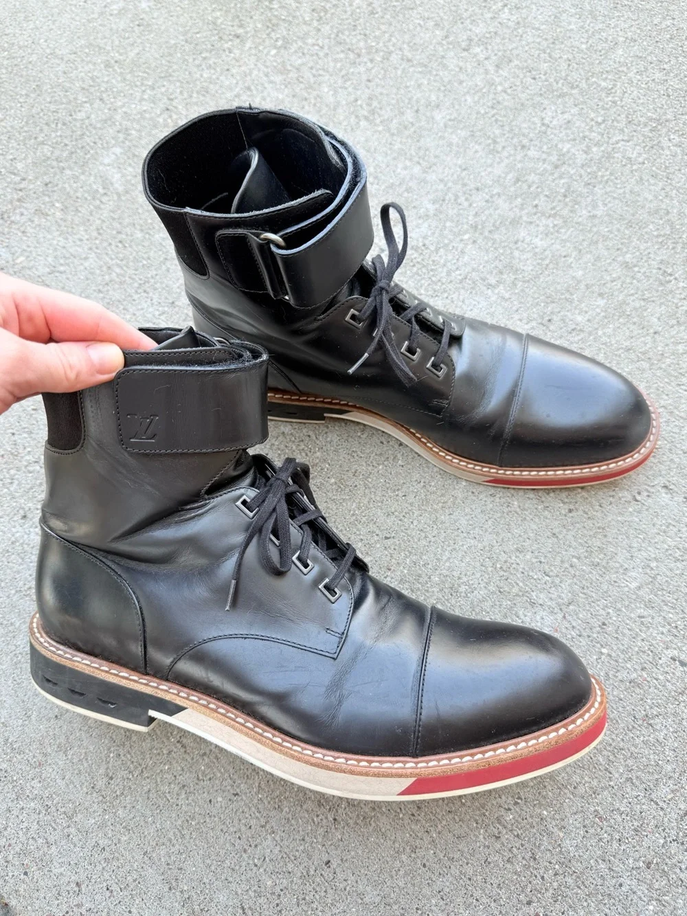 Louis Vuitton Men’s Sword Black Leather Cap Toe Lace Up Boots size 8UK